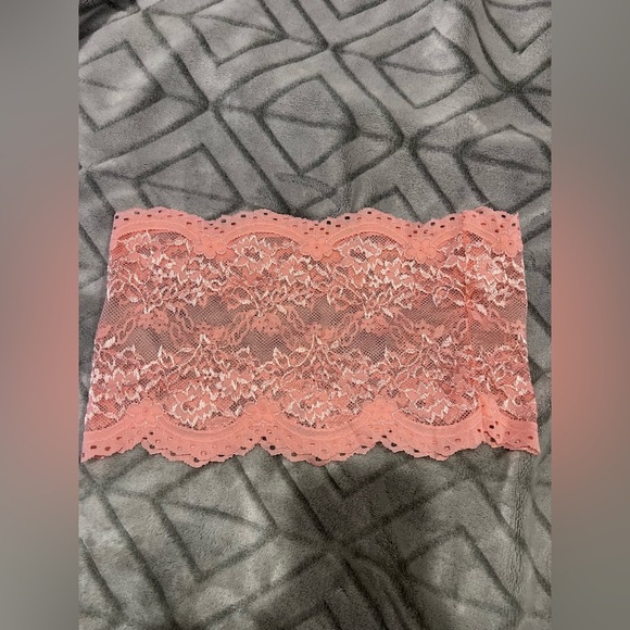 CHUNS Blush Pink Floral Lace Bandeau Top - Picture 4 of 6